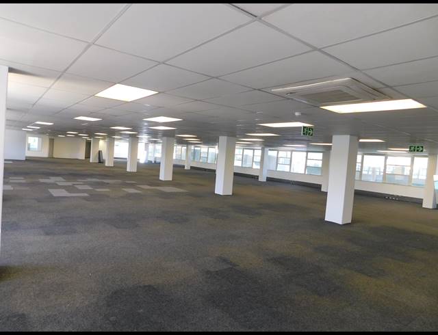 1,179M² OFFICE TO LET IN BLACKHEATH